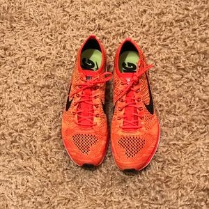Nike Flyknit Racer 10.5